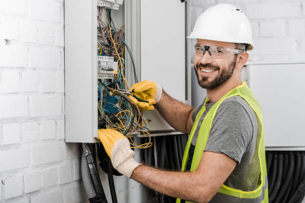 Best Local Electrician Companies  in Longmont, CO